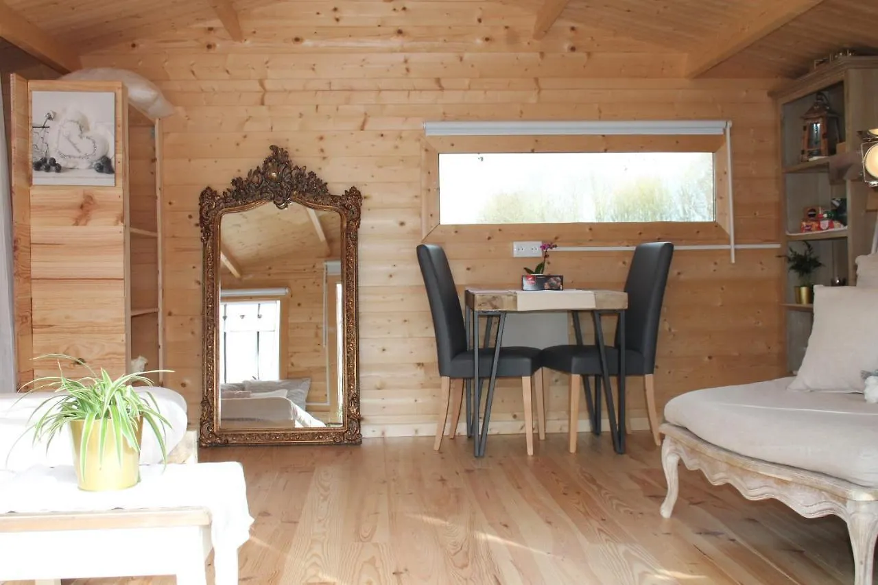 Chambre Studio Photo Chalet Sdb Partagee A Proximite Chavagne